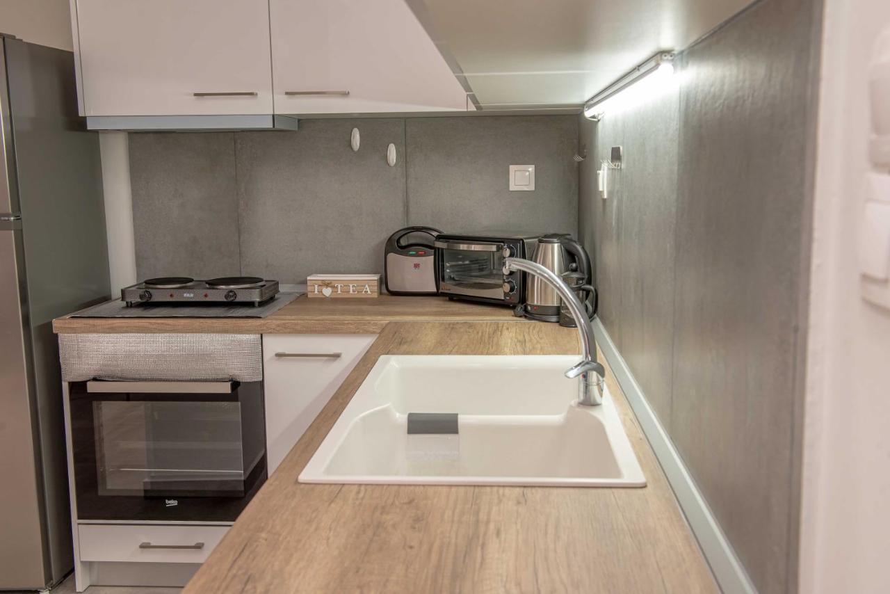 סלוניקי Aitolou Apartment Near The Sea מראה חיצוני תמונה