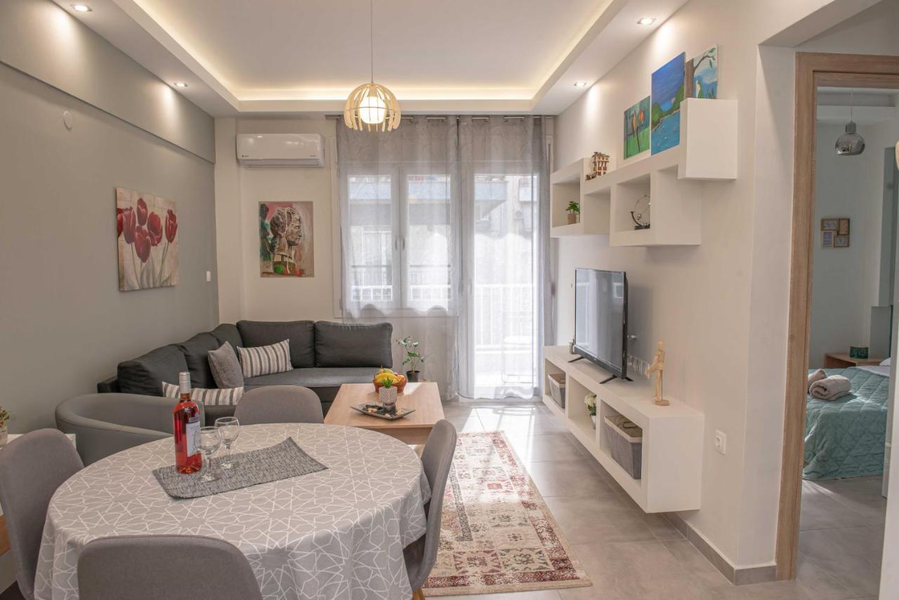 סלוניקי Aitolou Apartment Near The Sea מראה חיצוני תמונה
